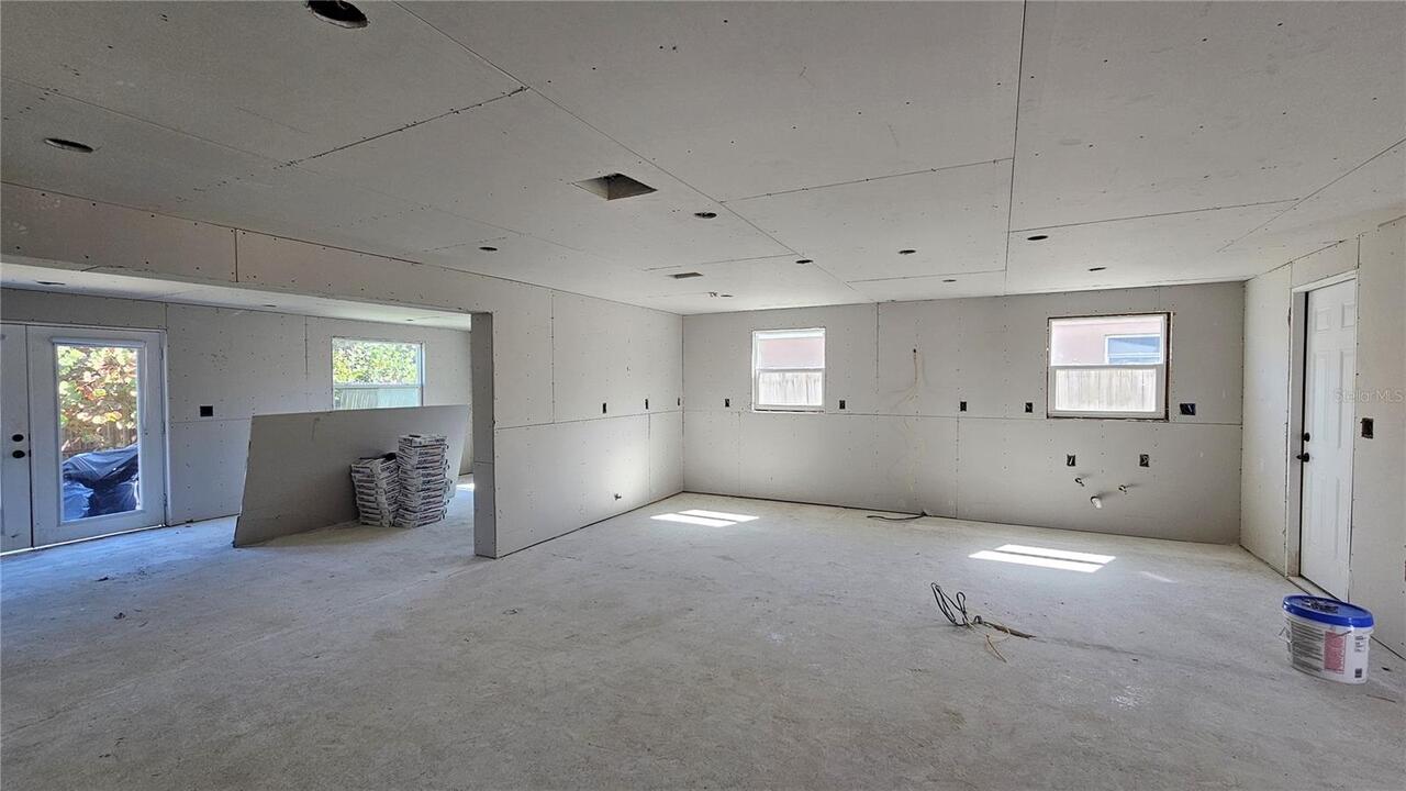 Listing Photo 9