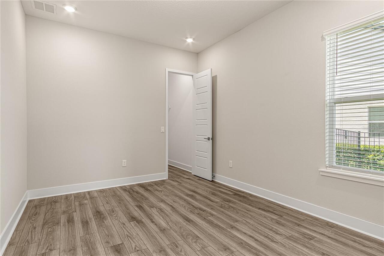 Listing Photo 43