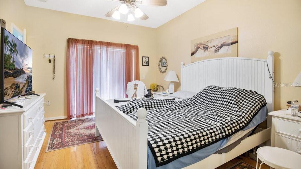 Listing Photo 15