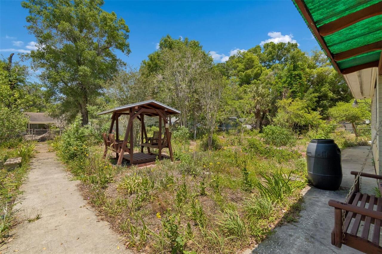 Listing Photo 37