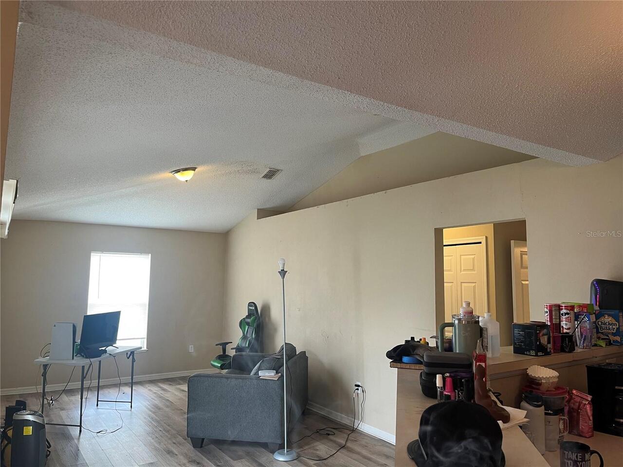 Listing Photo 6