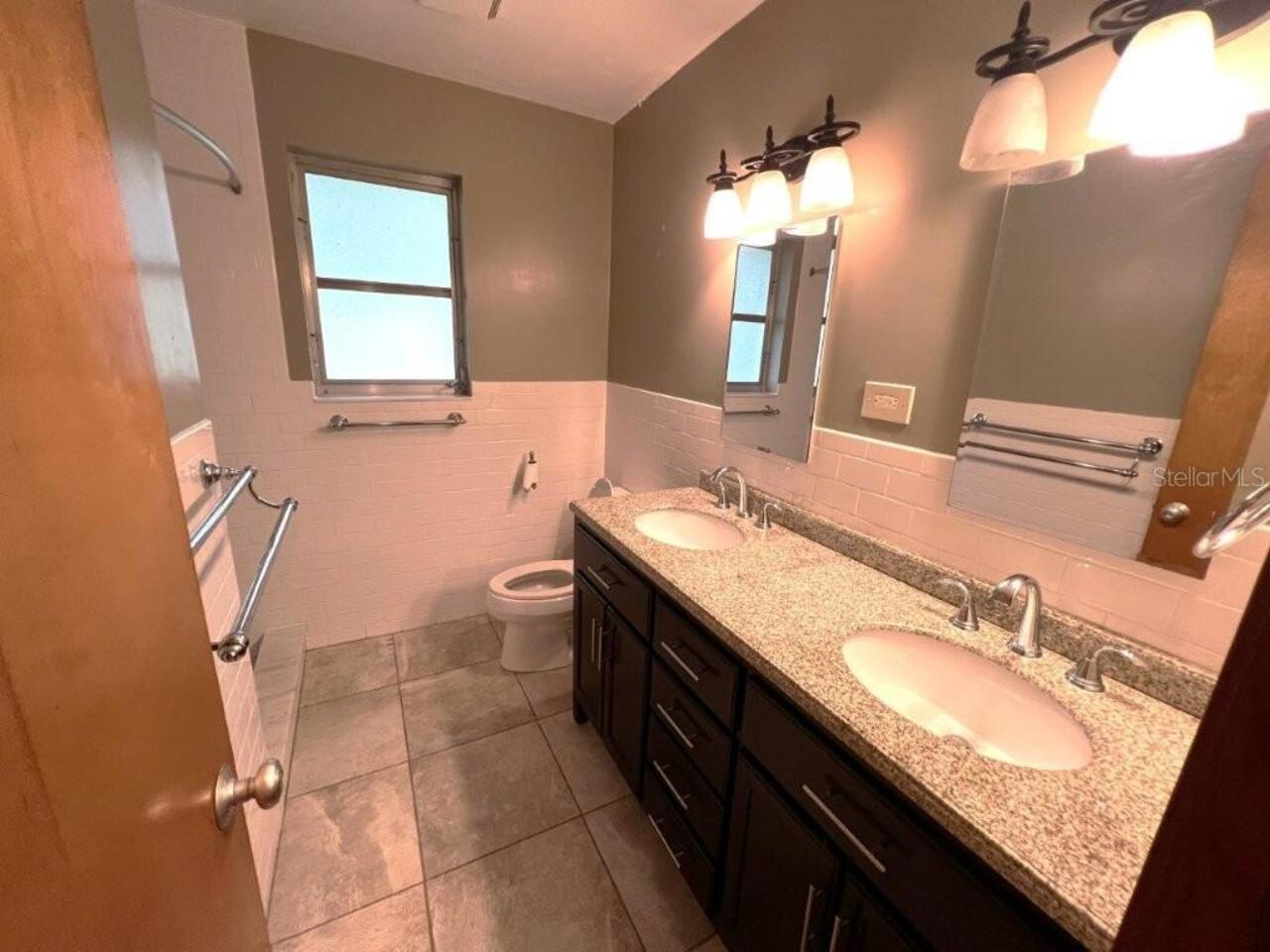 Listing Photo 11