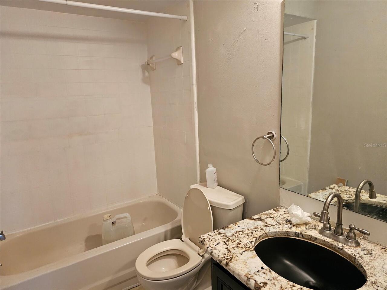 Listing Photo 11