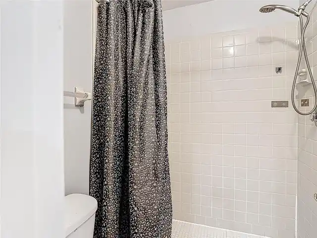 Listing Photo 19