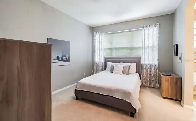 Listing Photo 15