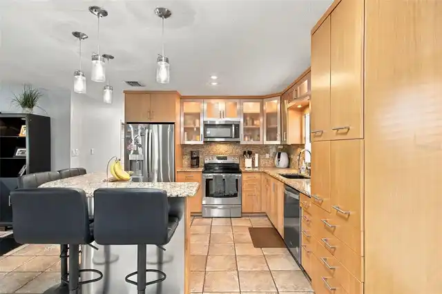 Listing Photo 18