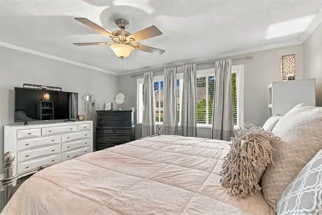 Listing Photo 37