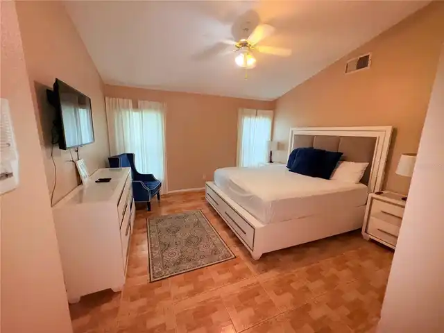 Listing Photo 33