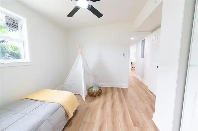 Listing Photo 14