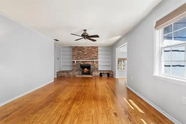 Listing Photo 6
