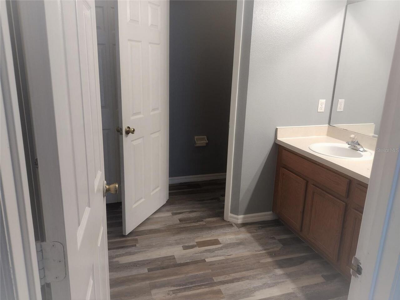 Listing Photo 12