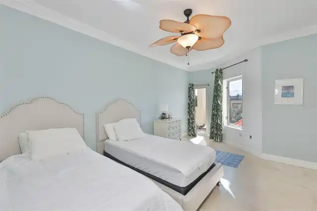Listing Photo 34