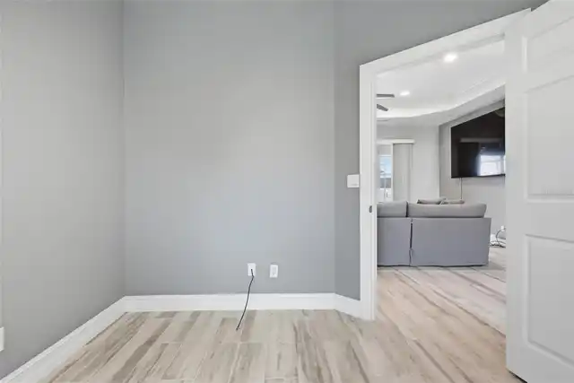 Listing Photo 17
