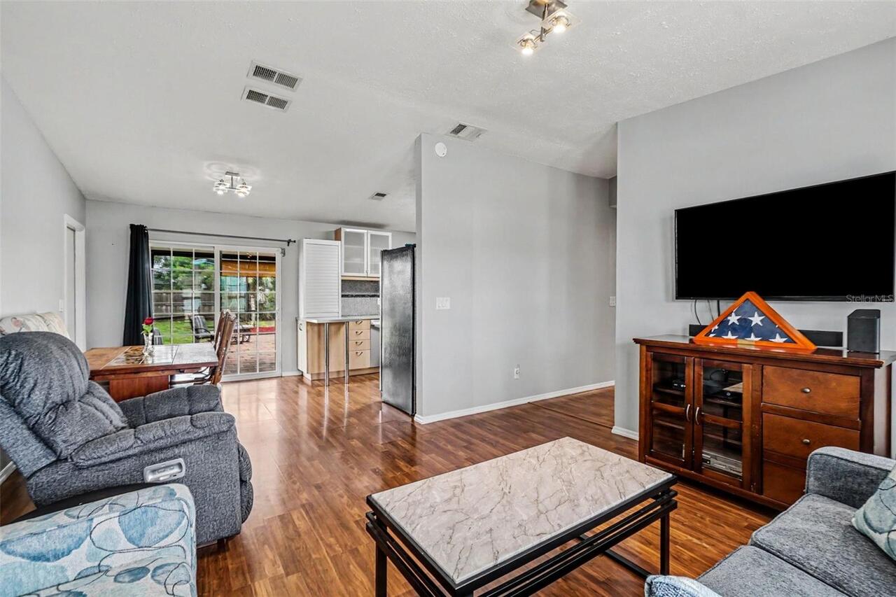 Listing Photo 6