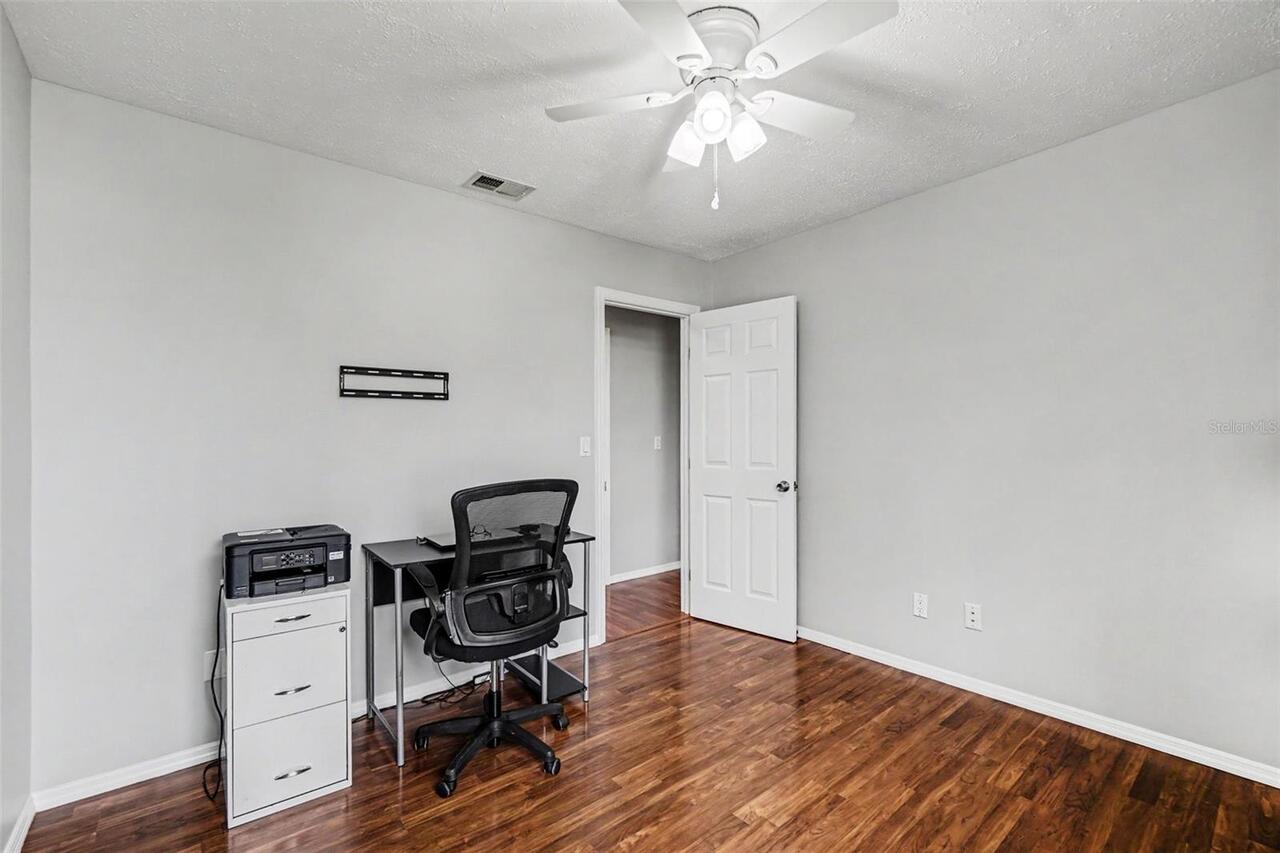 Listing Photo 17
