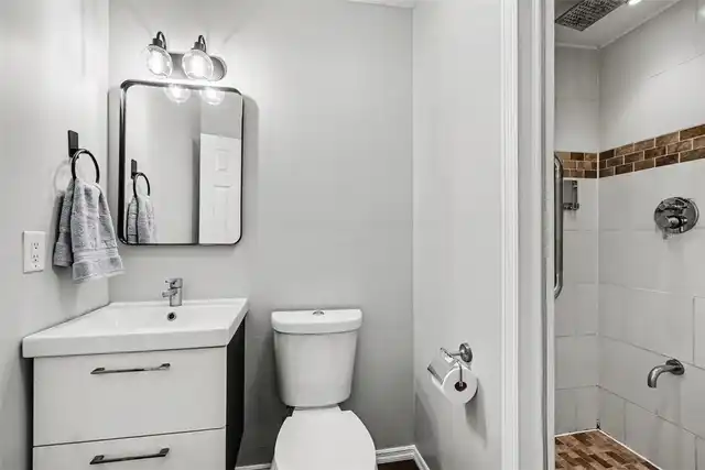 Listing Photo 17