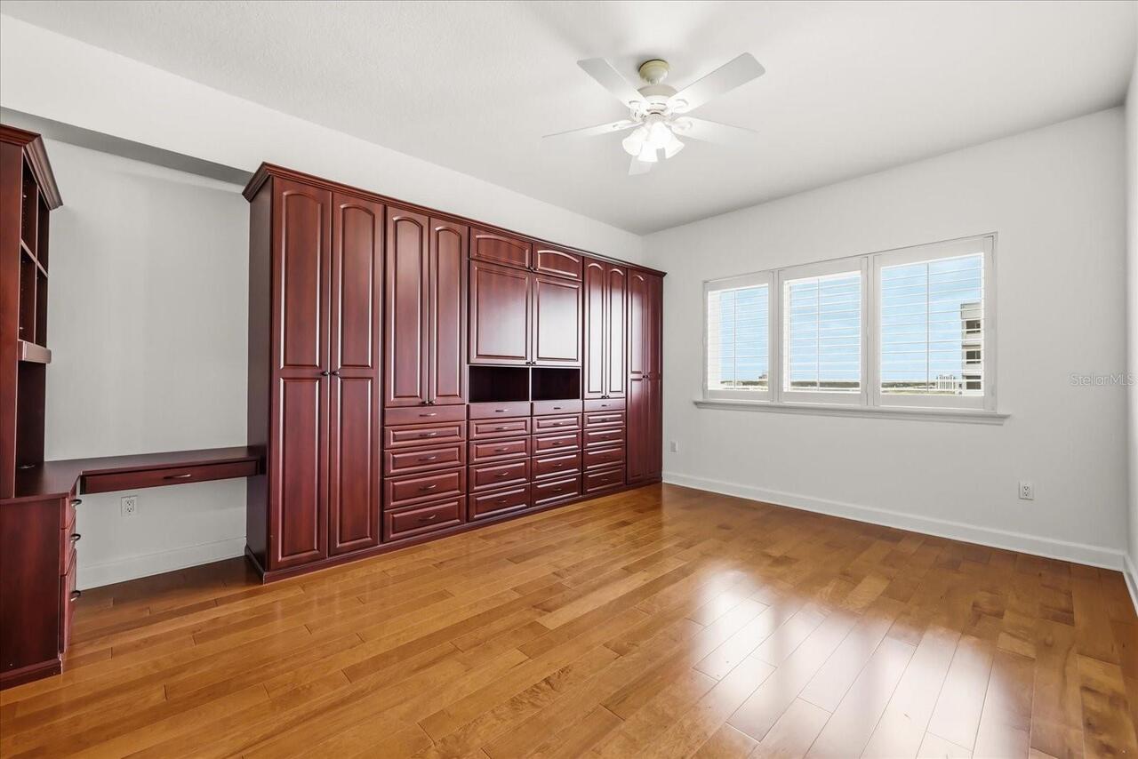 Listing Photo 16