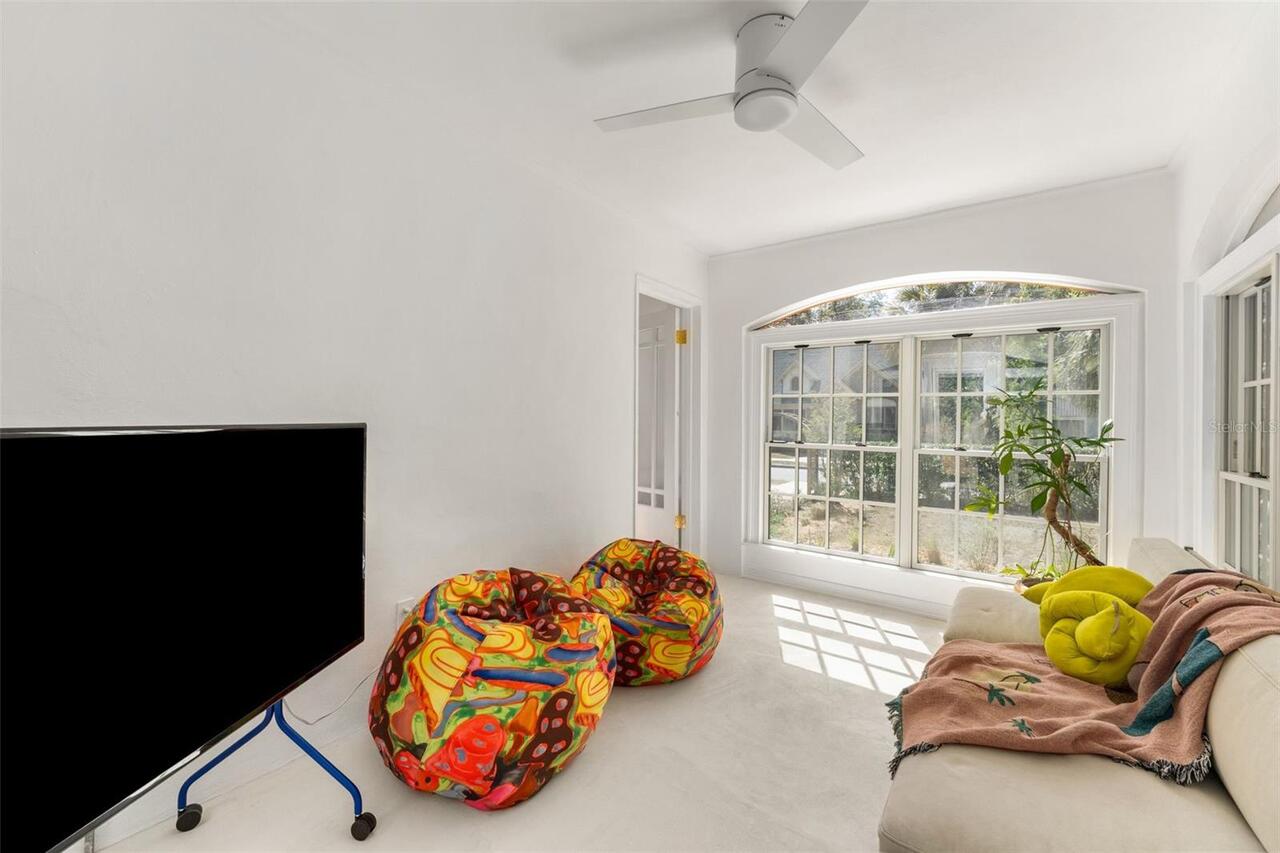Listing Photo 18