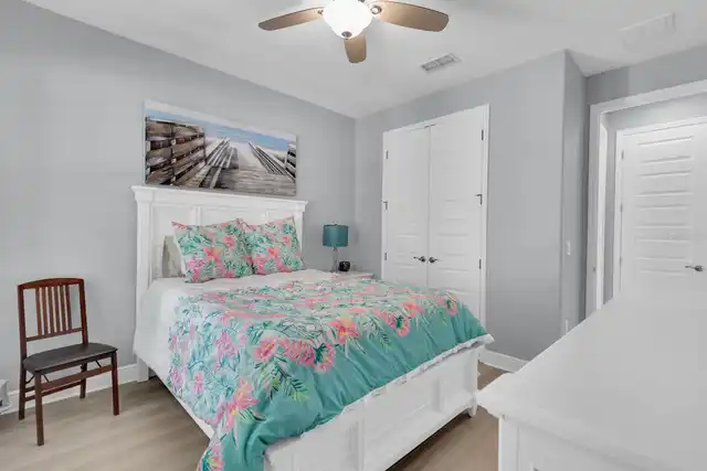 Listing Photo 12