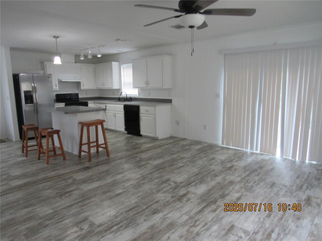 Listing Photo 8