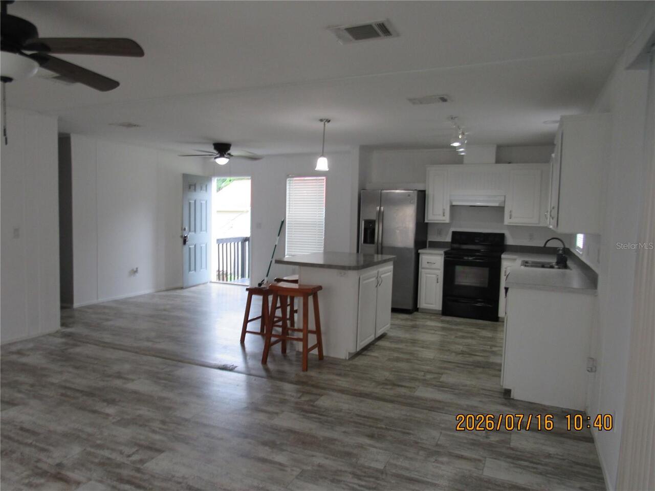 Listing Photo 11