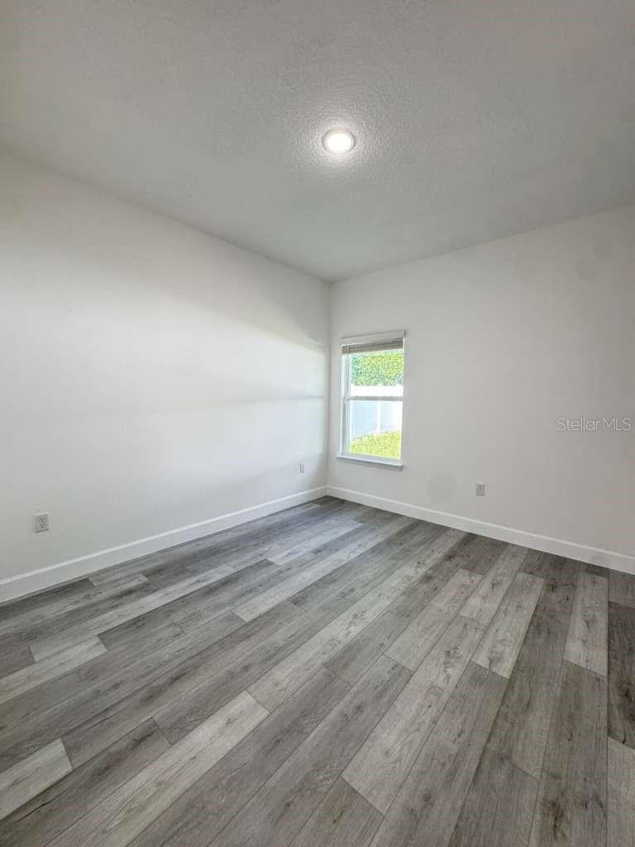 Listing Photo 35