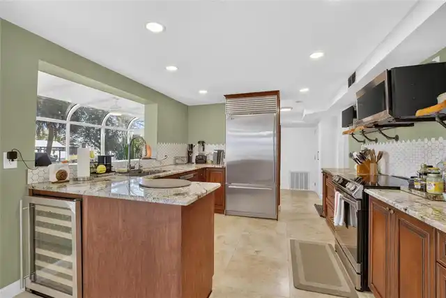 Listing Photo 18