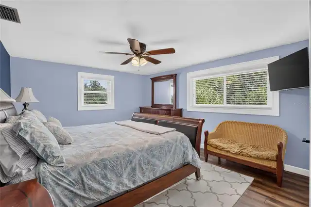 Listing Photo 34