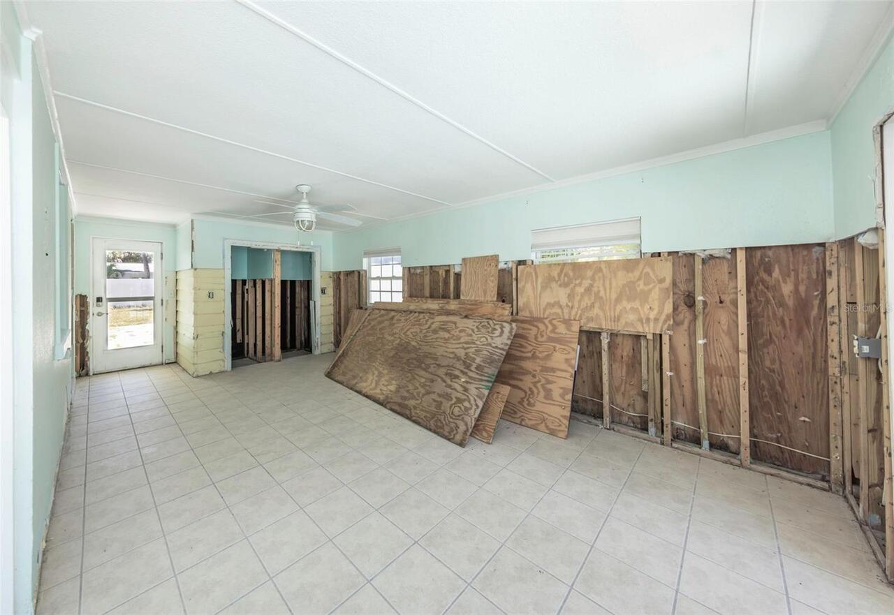 Listing Photo 8