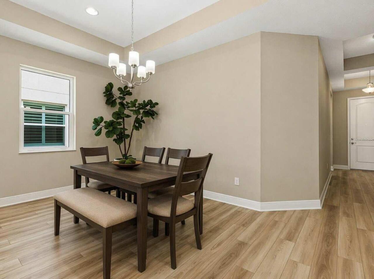 Listing Photo 12