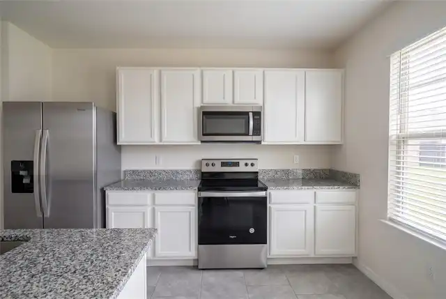 Listing Photo 6