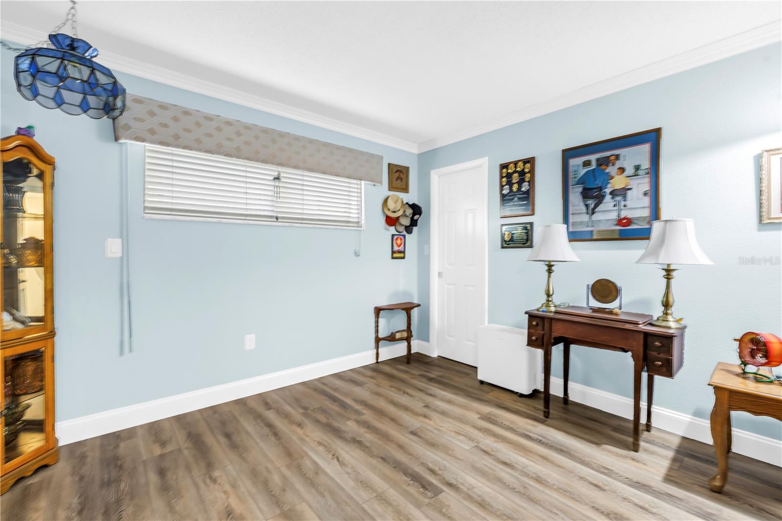 Listing Photo 10