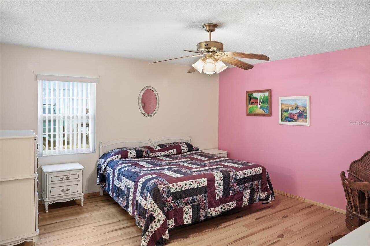 Listing Photo 9