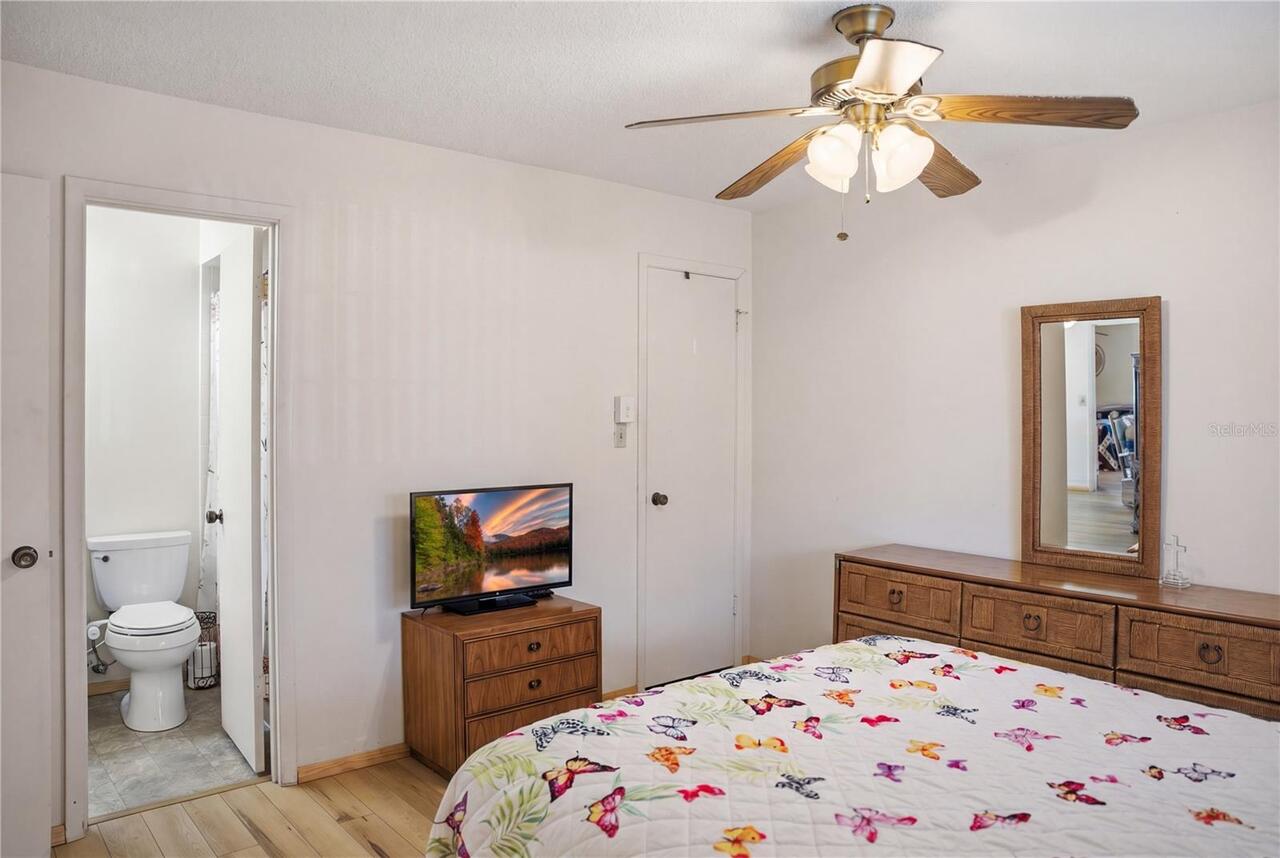 Listing Photo 14