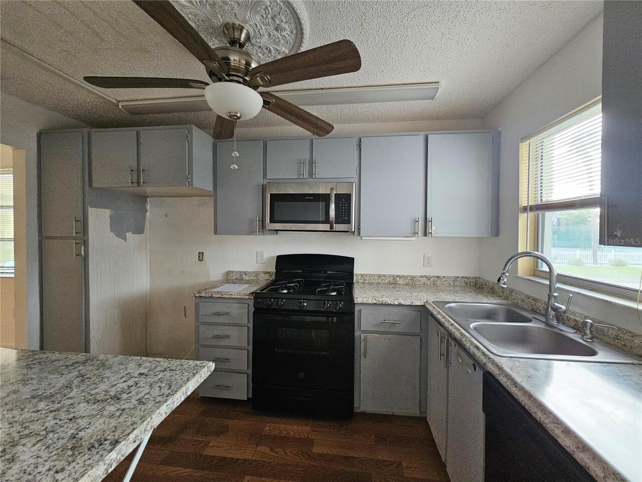 Listing Photo 7