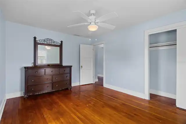 Listing Photo 14