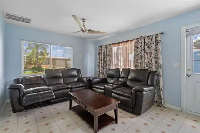 Listing Photo 28