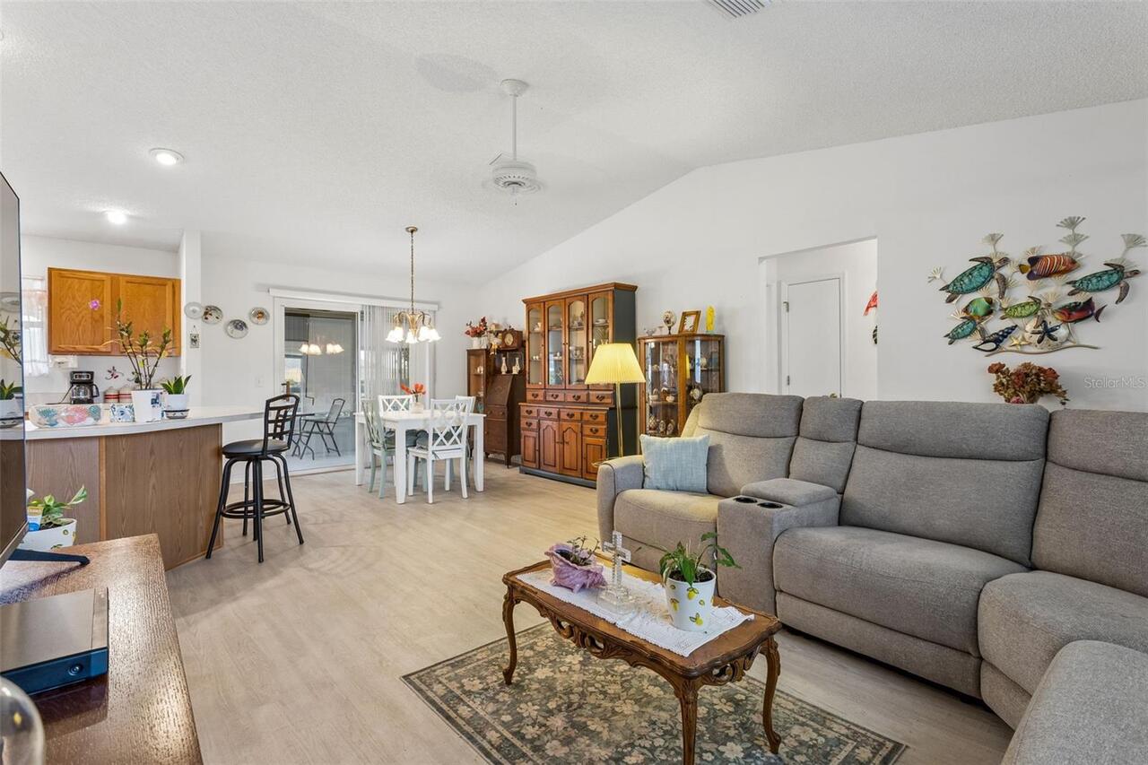 Listing Photo 7