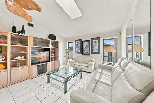 Listing Photo 29