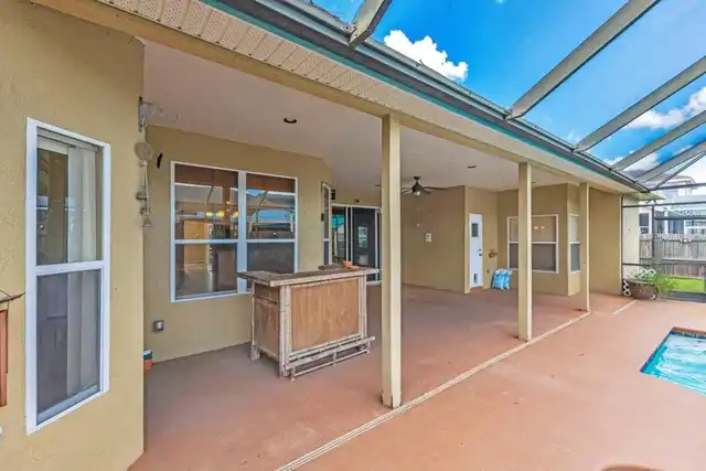 Listing Photo 16