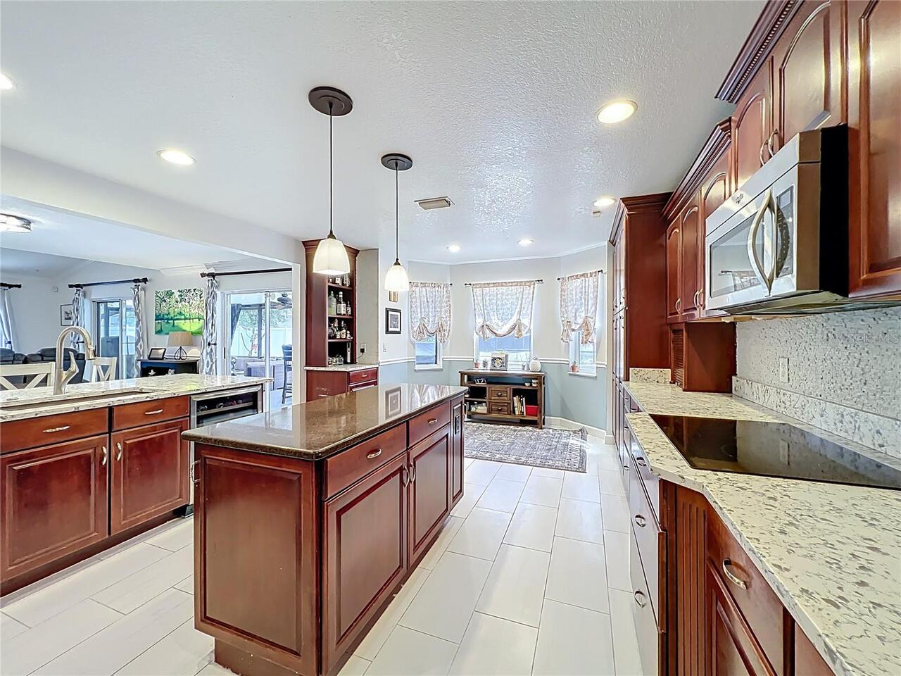 Listing Photo 21