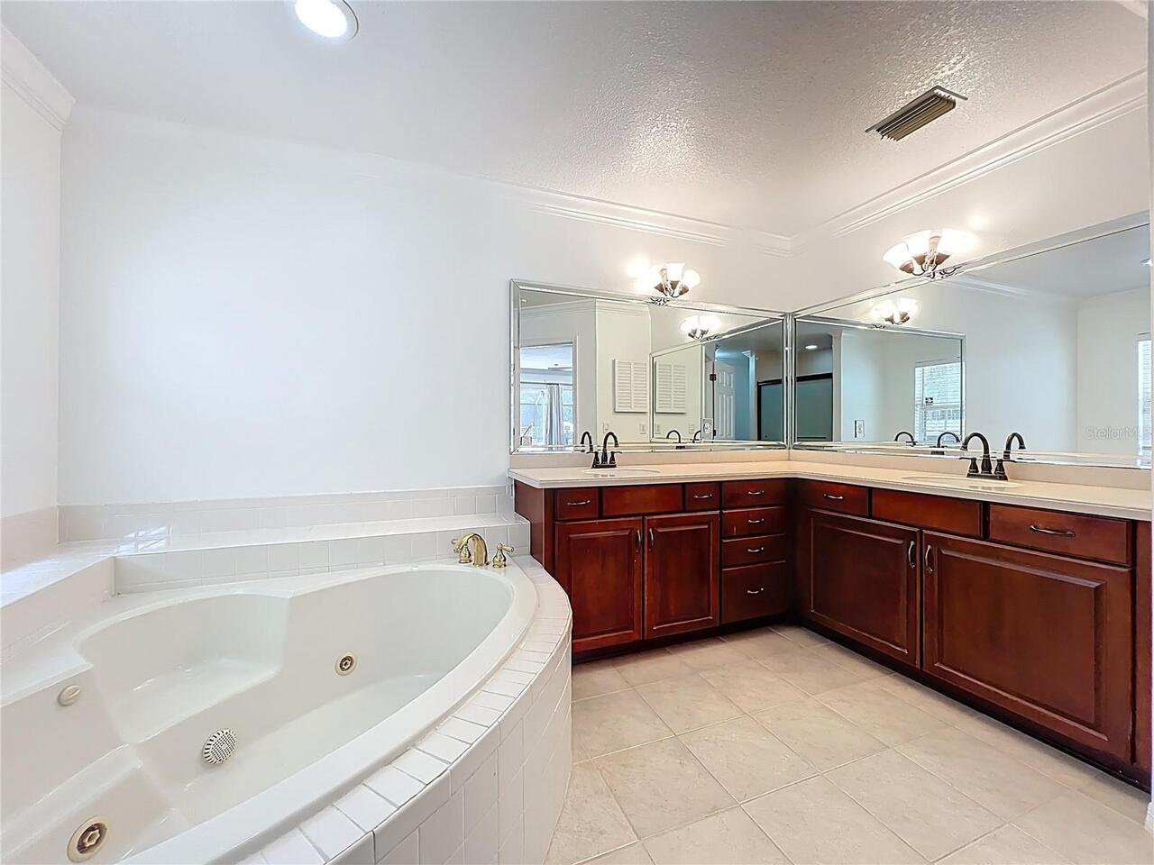 Listing Photo 74