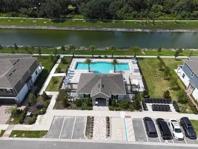 Listing Photo 15
