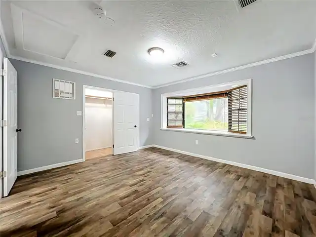 Listing Photo 34