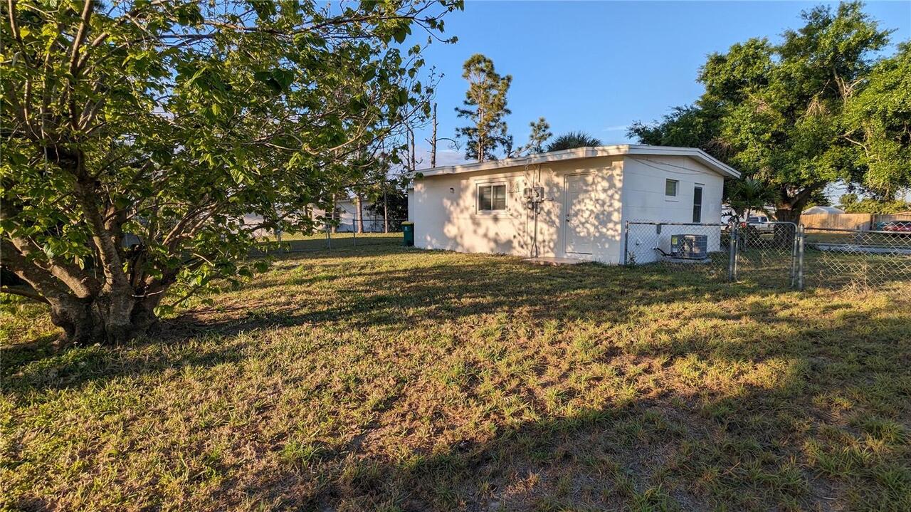 Listing Photo 8