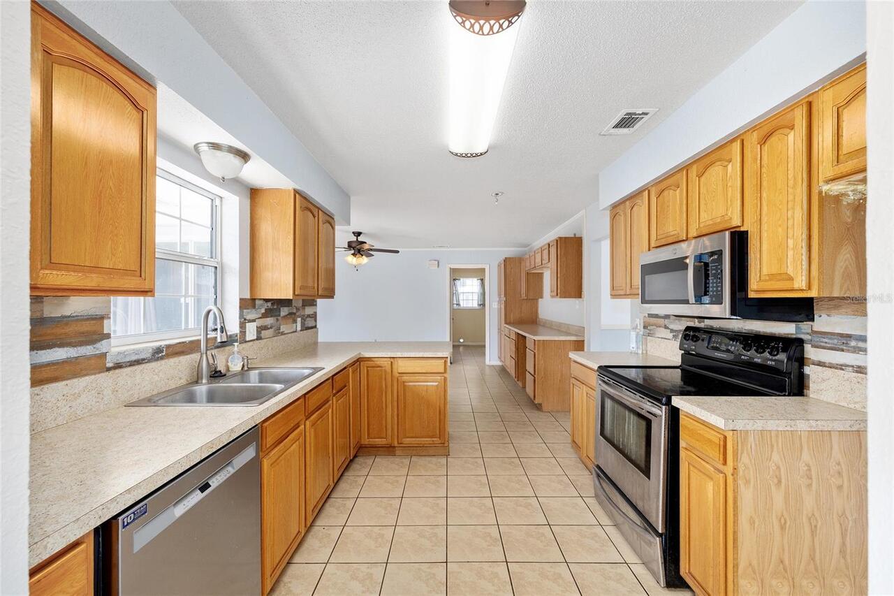 Listing Photo 15