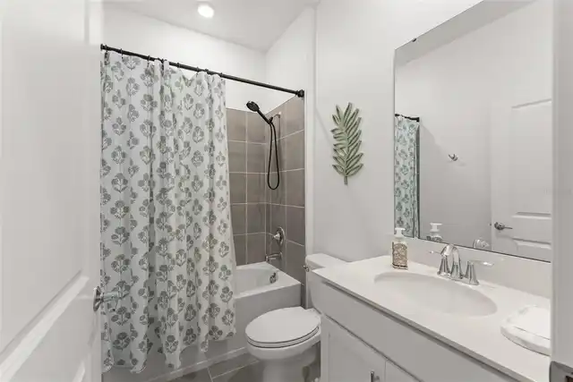 Listing Photo 10