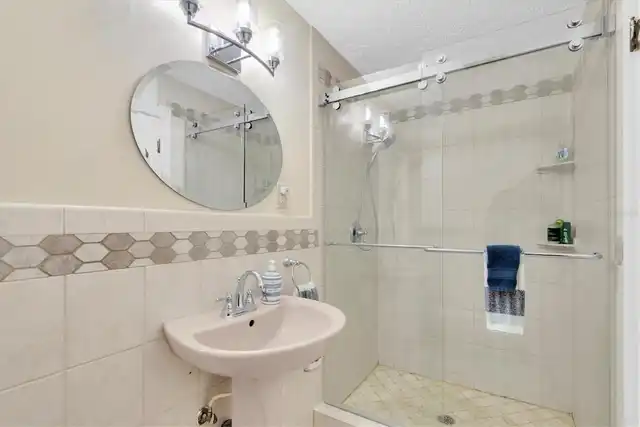 Listing Photo 43
