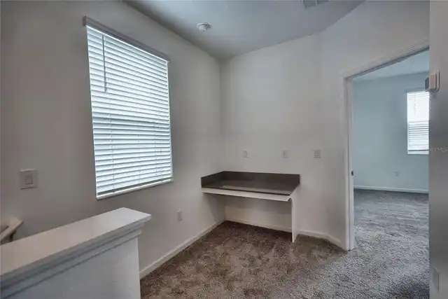 Listing Photo 11