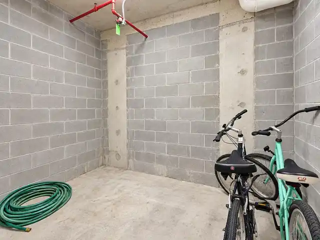 Listing Photo 32
